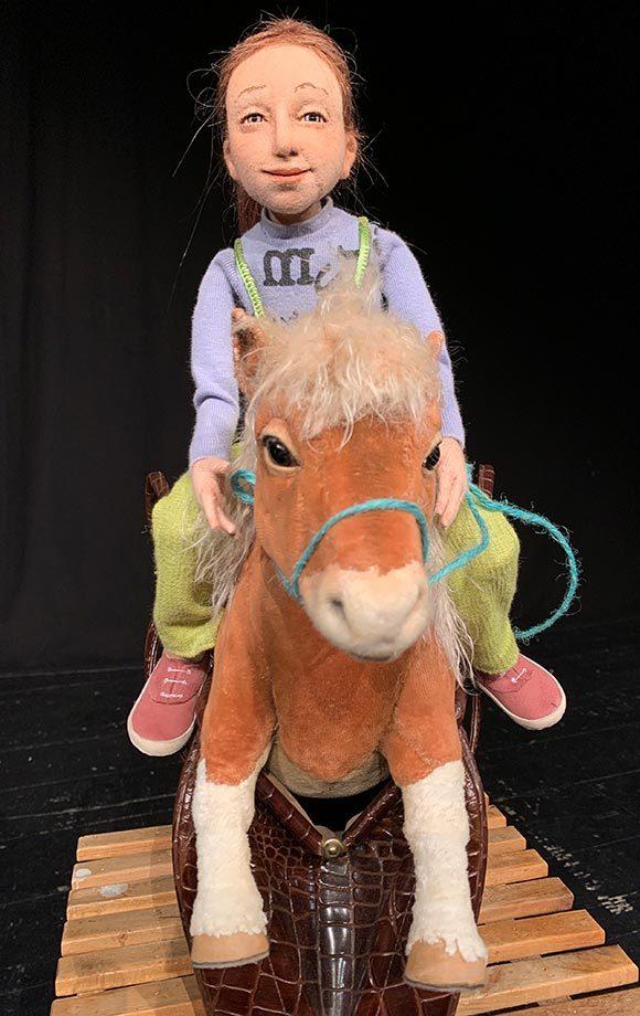 Pony im Koffer
